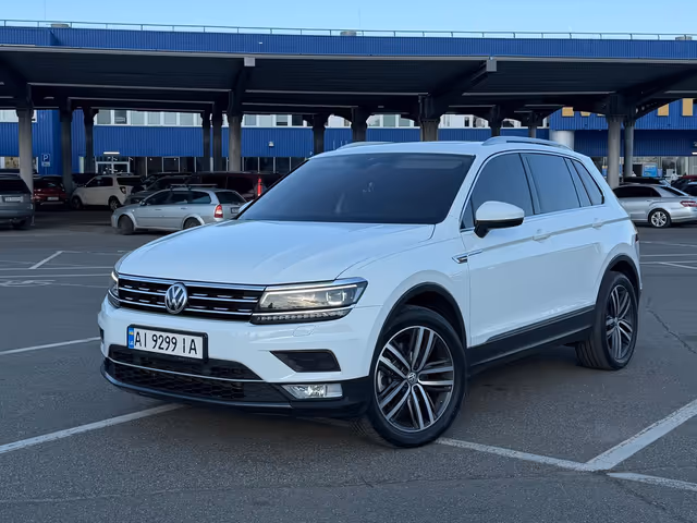 Volkswagen Tiguan - фото 2