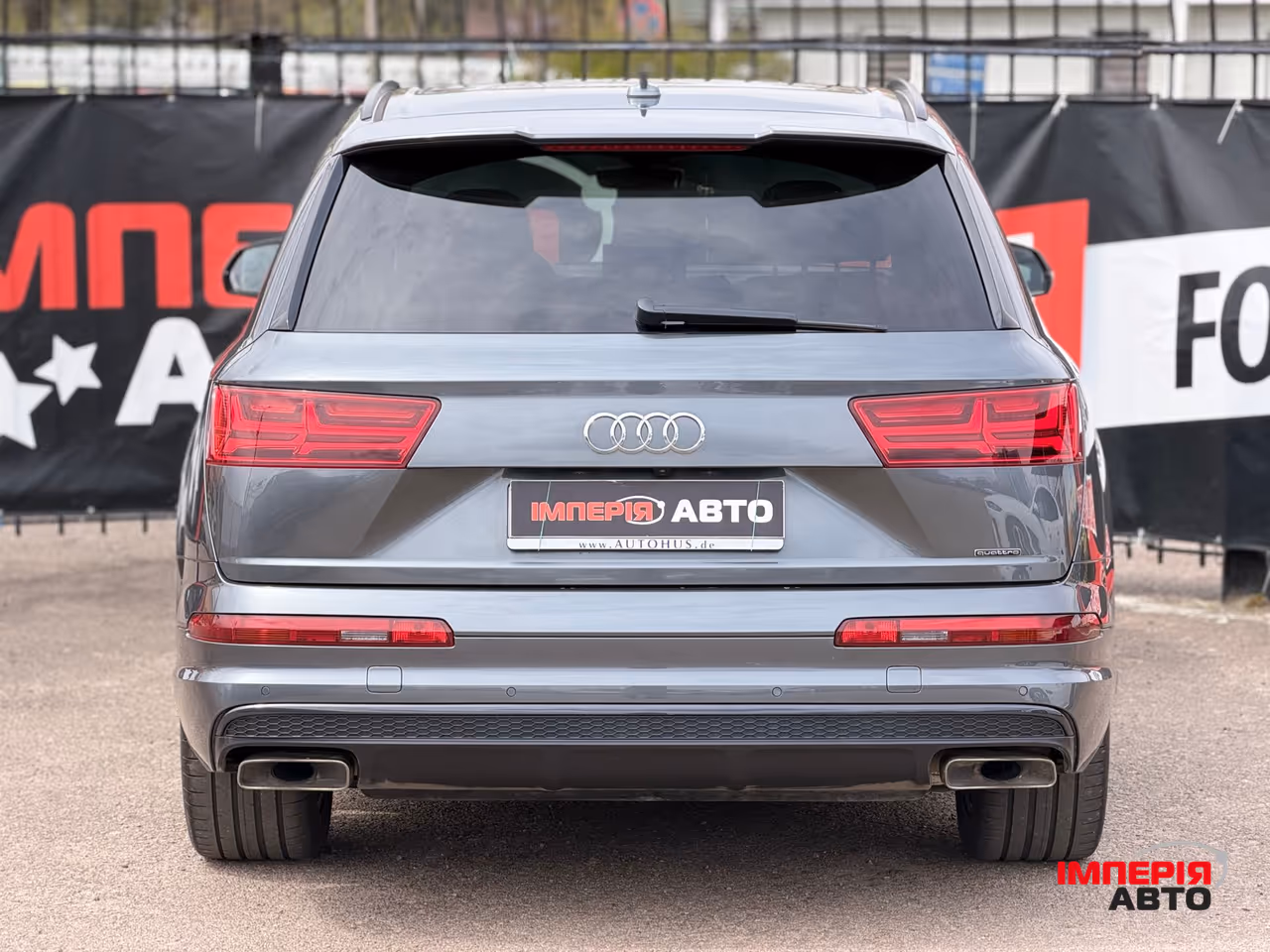 Audi Q7 - фото 5