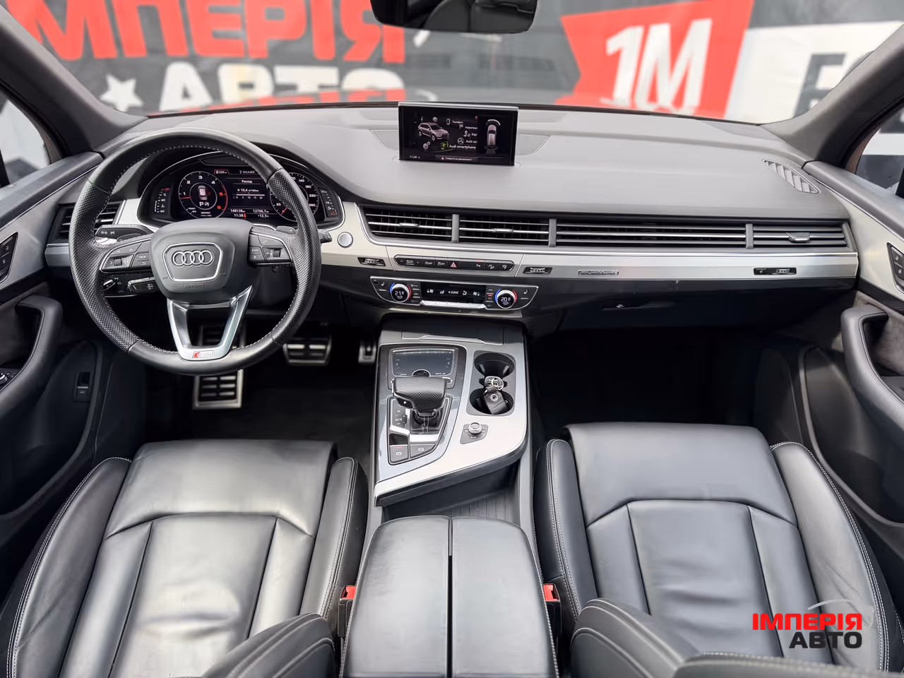 Audi Q7 - фото 7