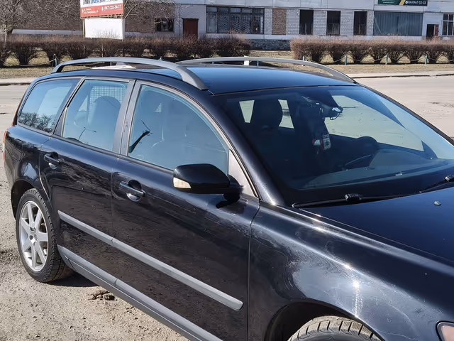 Volvo V50 - фото 4