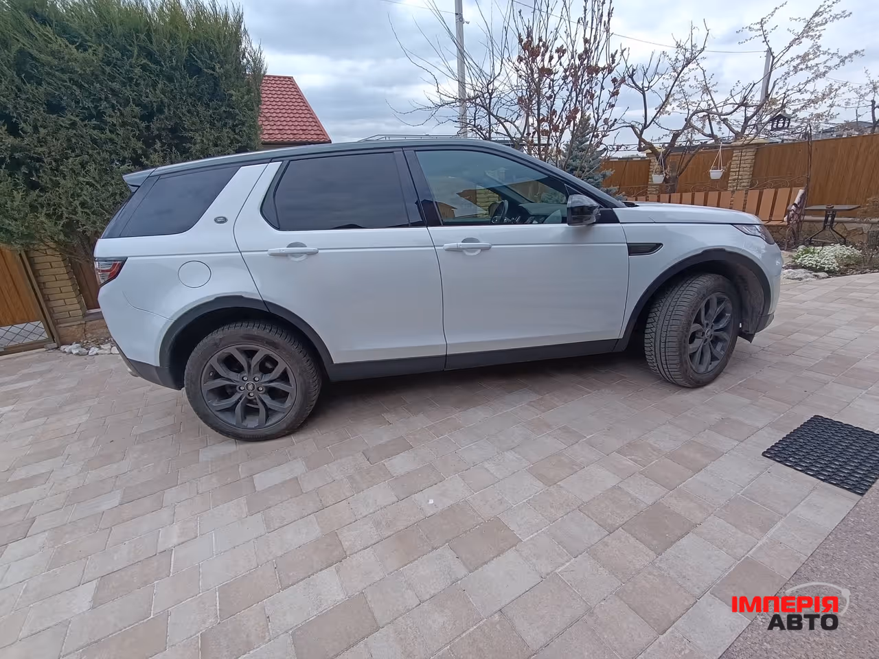 Land Rover Discovery Sport - фото 9