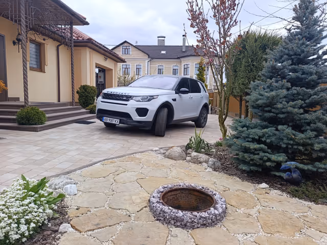 Land Rover Discovery Sport - фото 2