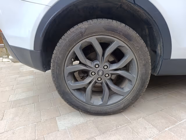 Land Rover Discovery Sport - фото 5