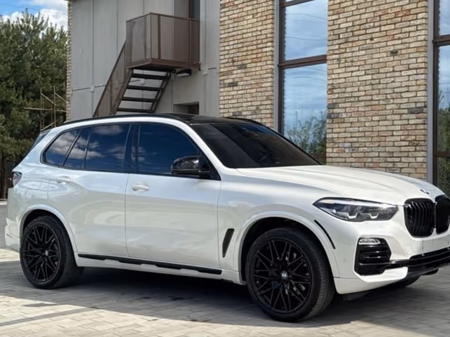 BMW X5 - фото 5