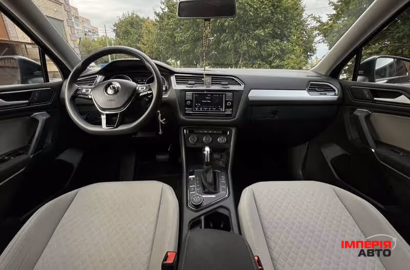 Volkswagen Tiguan - фото 10