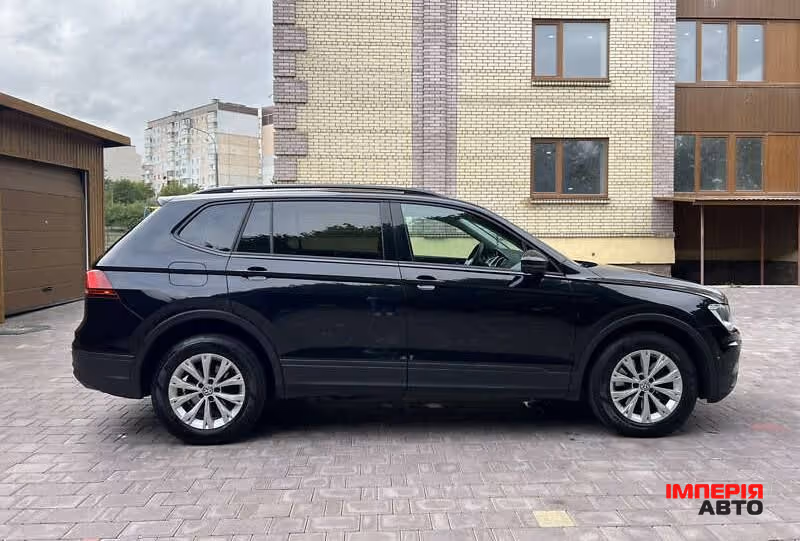 Volkswagen Tiguan - фото 5
