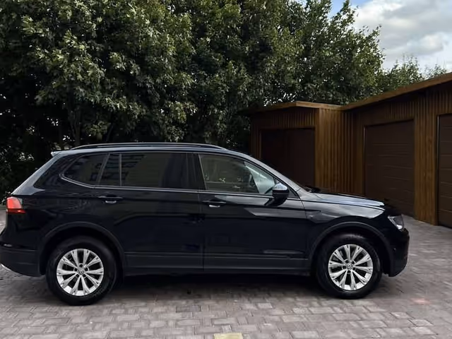Volkswagen Tiguan - фото 4