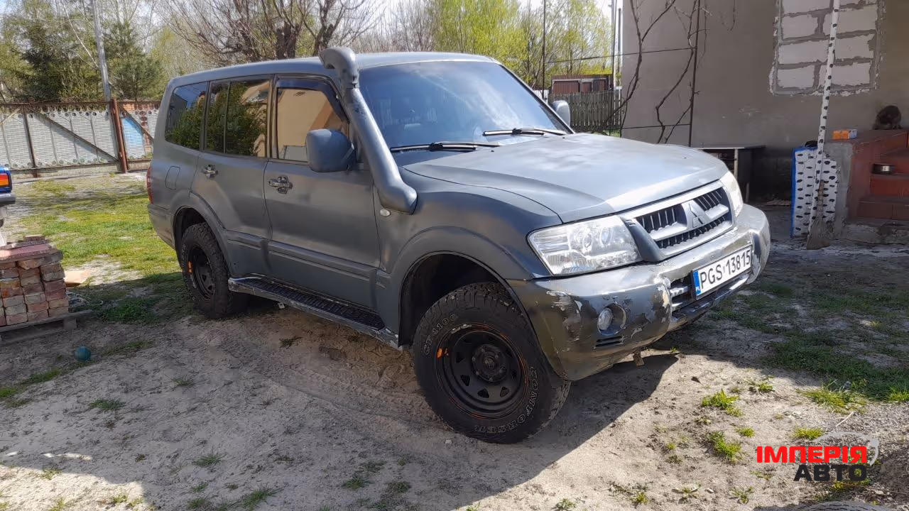 Mitsubishi Pajero - фото 3