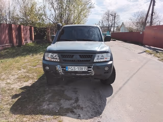 Mitsubishi Pajero - фото 1
