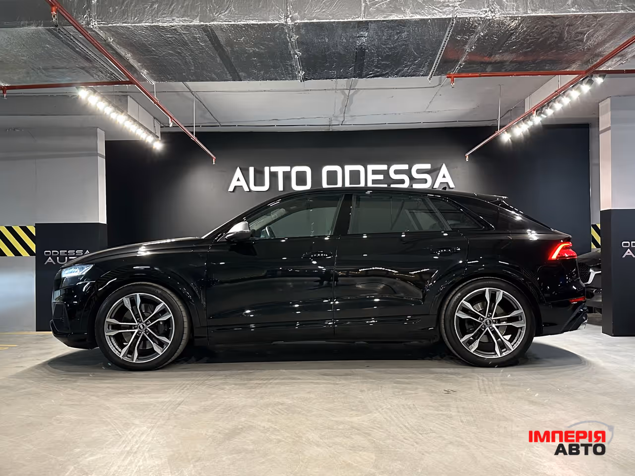Audi SQ8 - фото 4