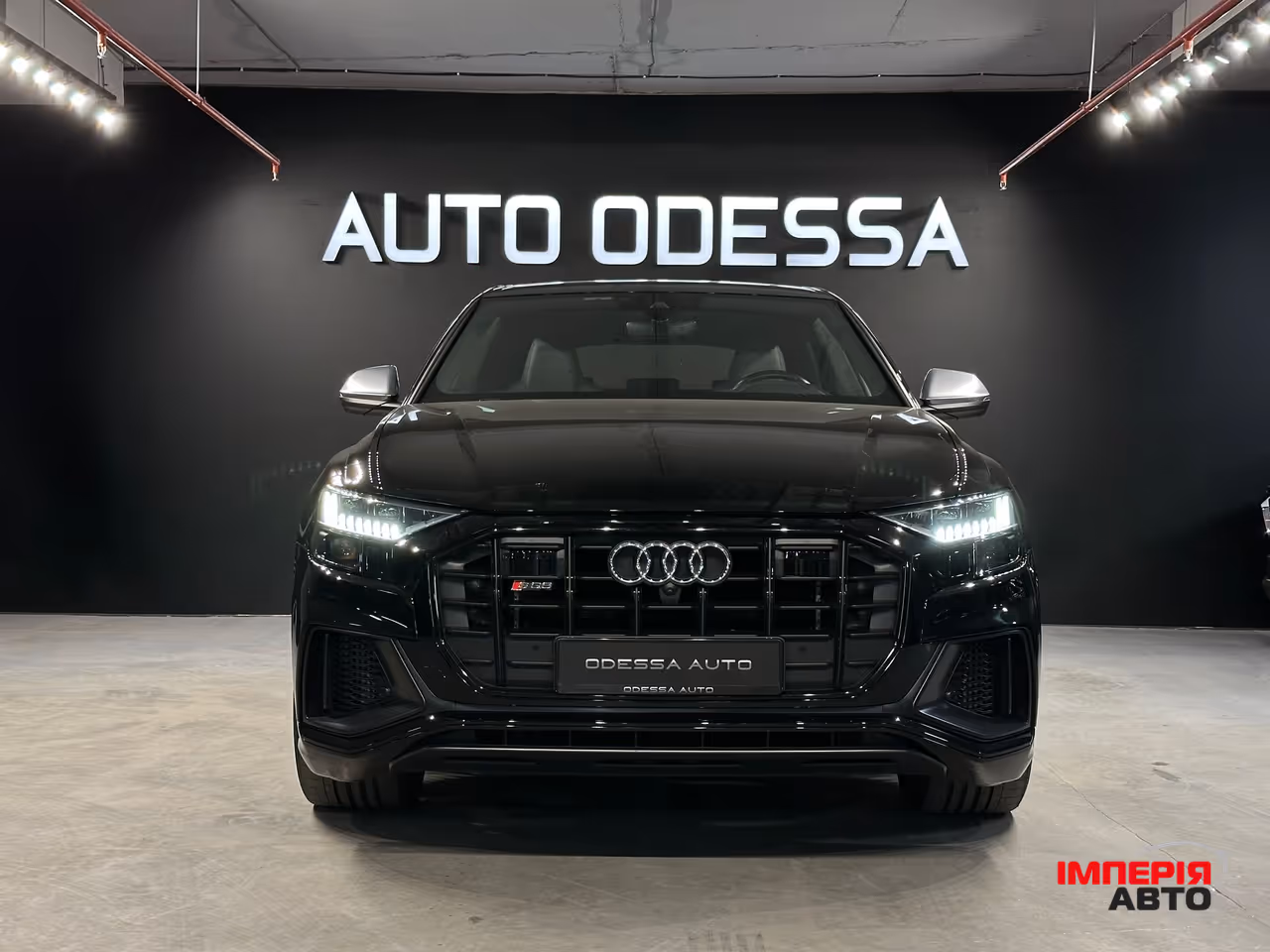 Audi SQ8 - фото 1
