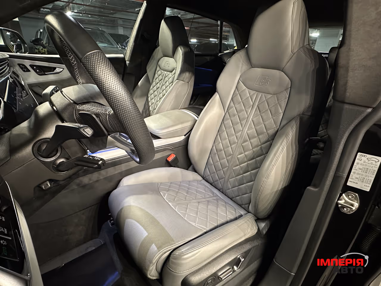 Audi SQ8 - фото 13