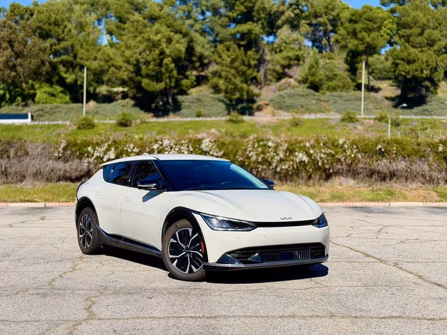 Kia EV6 - фото 2