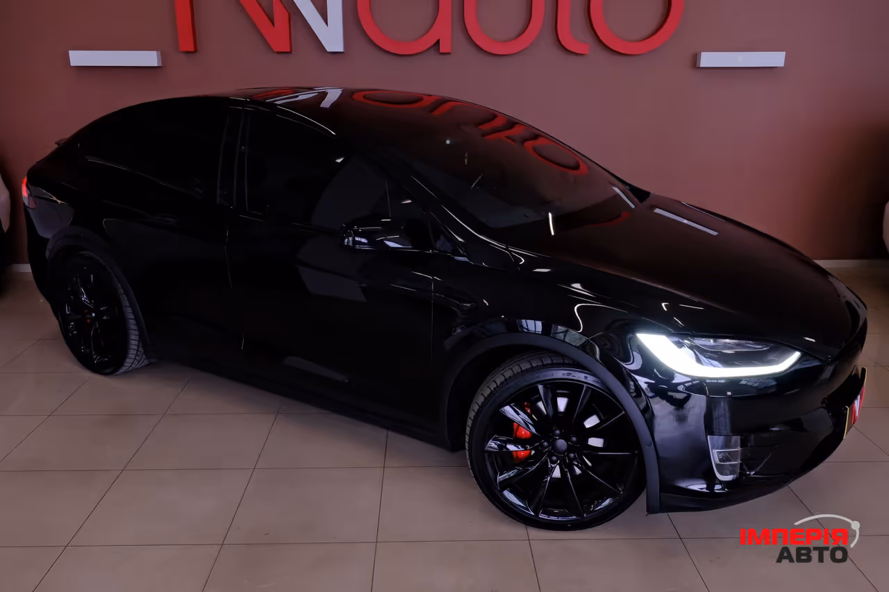 Tesla Model X - фото 4