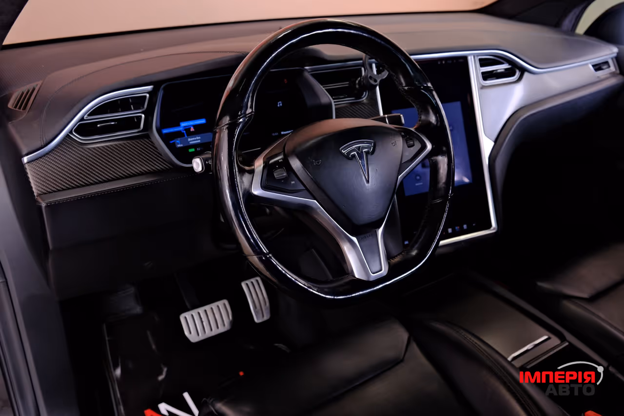 Tesla Model X - фото 7
