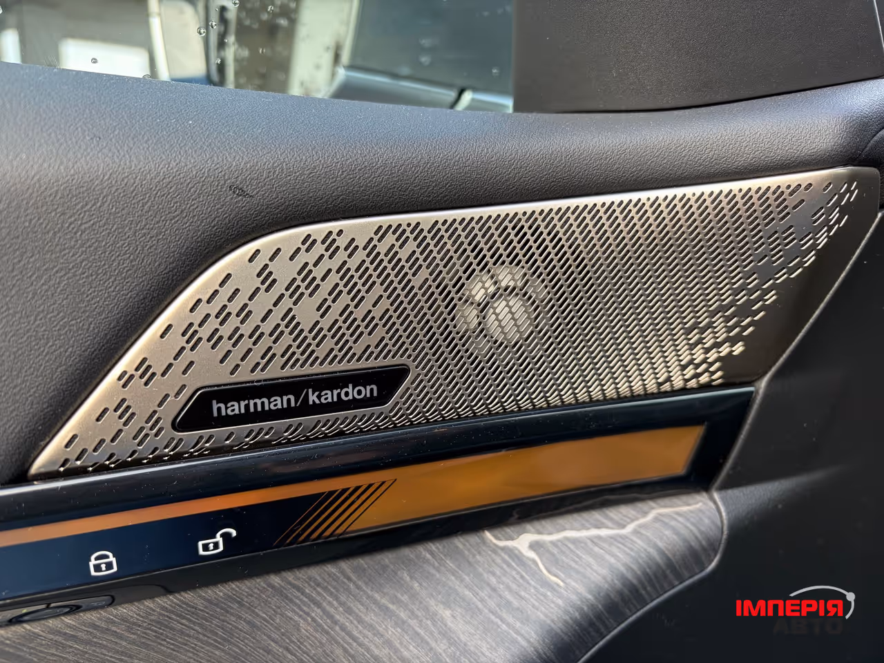 BMW i5 - фото 14