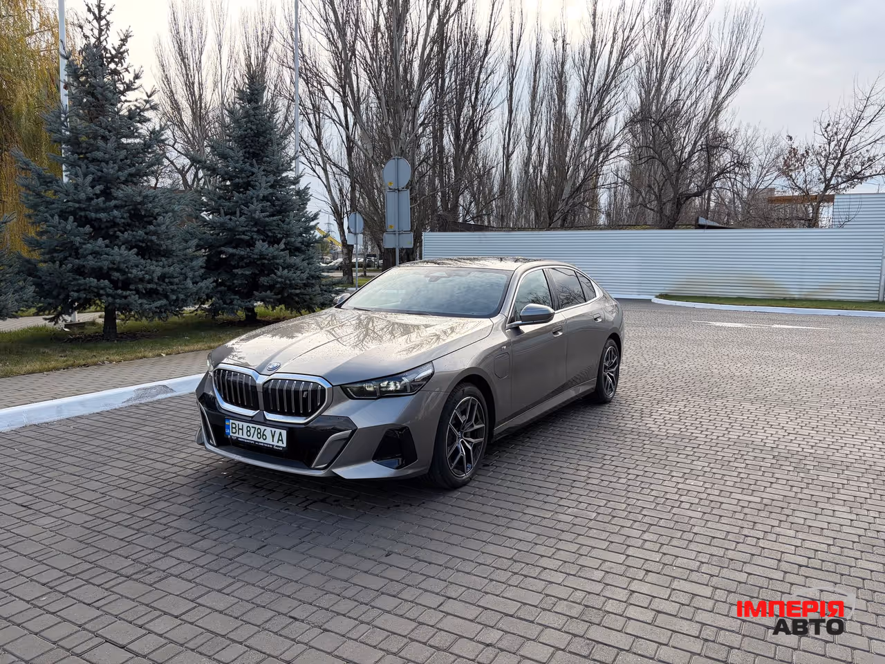BMW i5 - фото 2