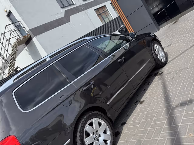 Volkswagen Passat - фото 4