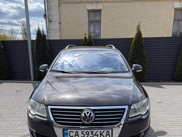 Volkswagen Passat - фото 3