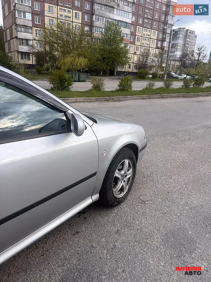 Skoda Octavia RS - фото 11