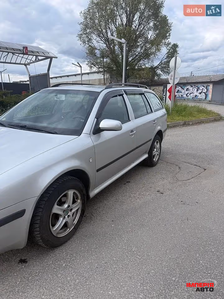 Skoda Octavia RS - фото 12