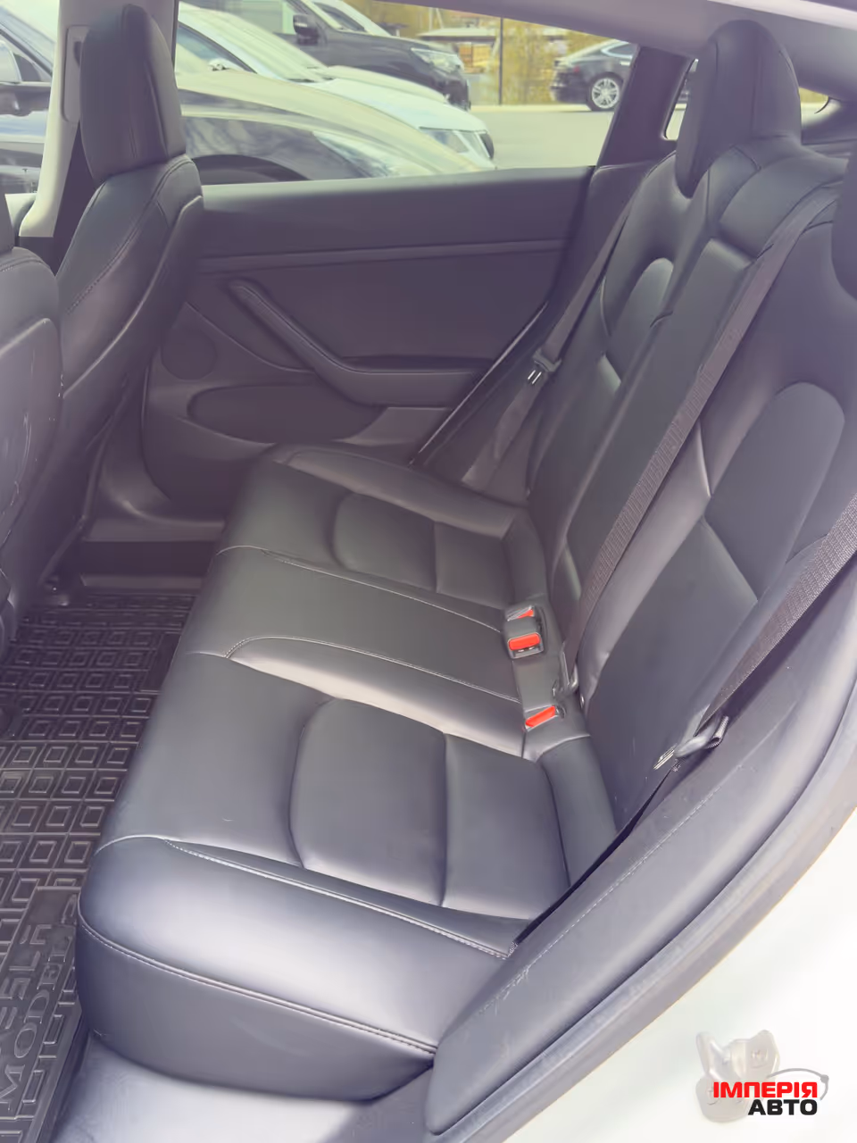 Tesla Model 3 - фото 16