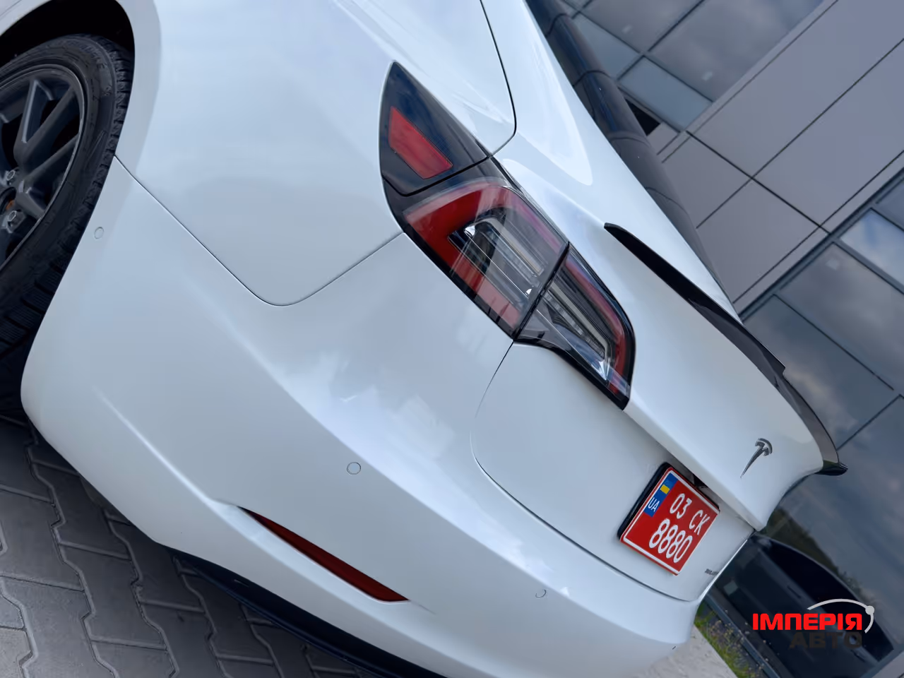 Tesla Model 3 - фото 10
