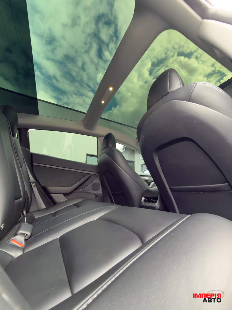 Tesla Model 3 - фото 17