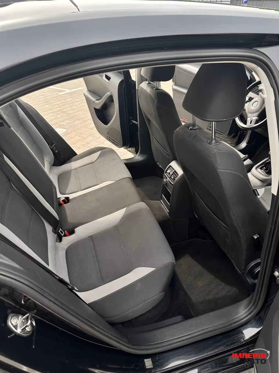 Volkswagen Jetta - фото 6