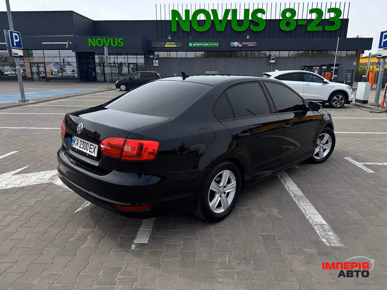 Volkswagen Jetta - фото 2