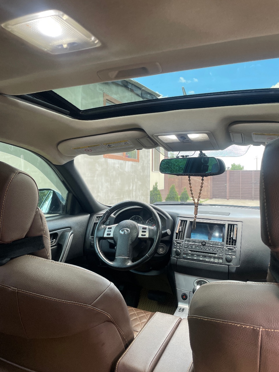 Infiniti FX - фото 8