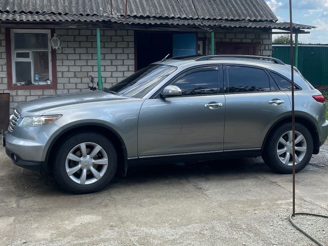 Infiniti FX - фото 3
