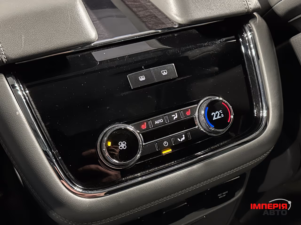 Lincoln Navigator - фото 12