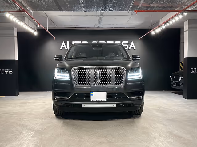 Lincoln Navigator - фото 1