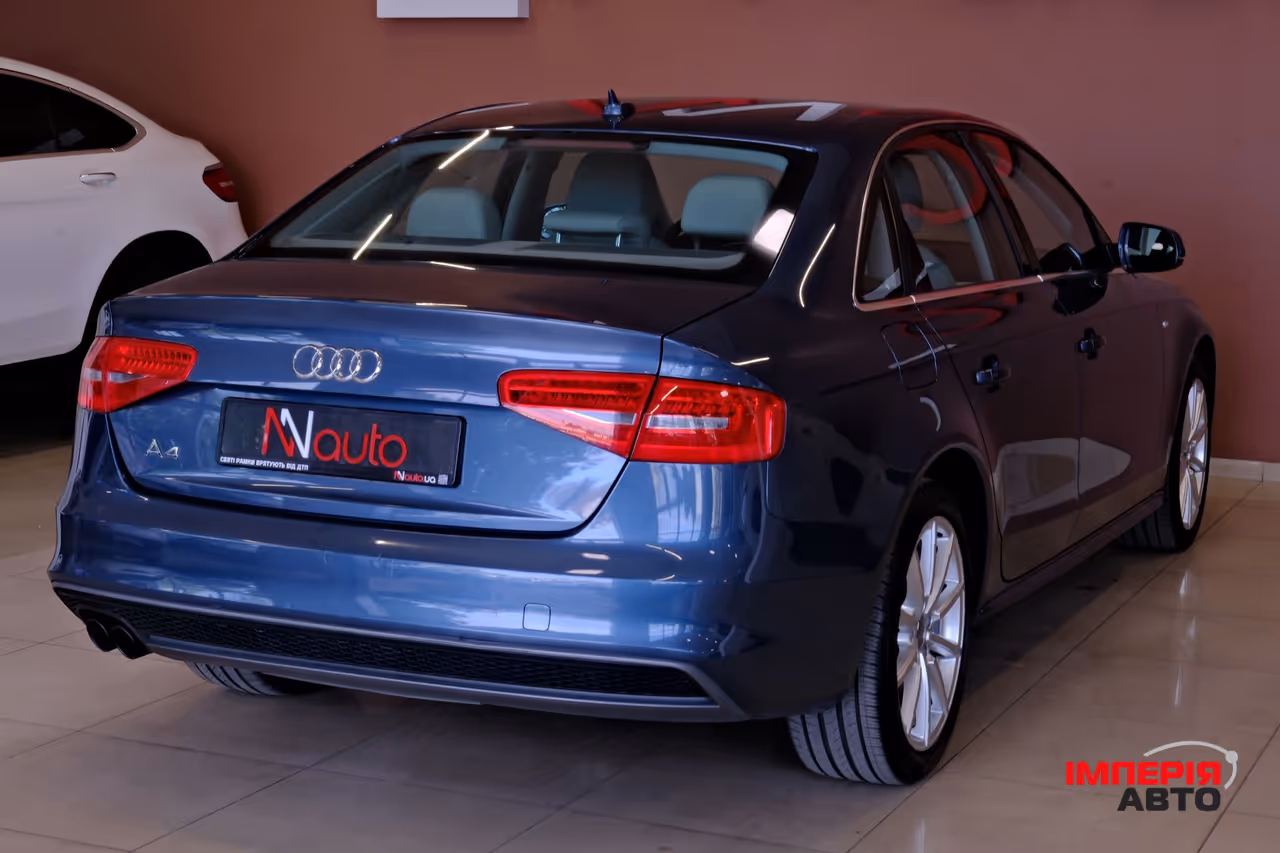 Audi A4 - фото 5