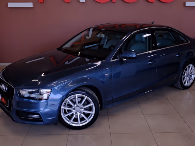 Audi A4 - фото 2