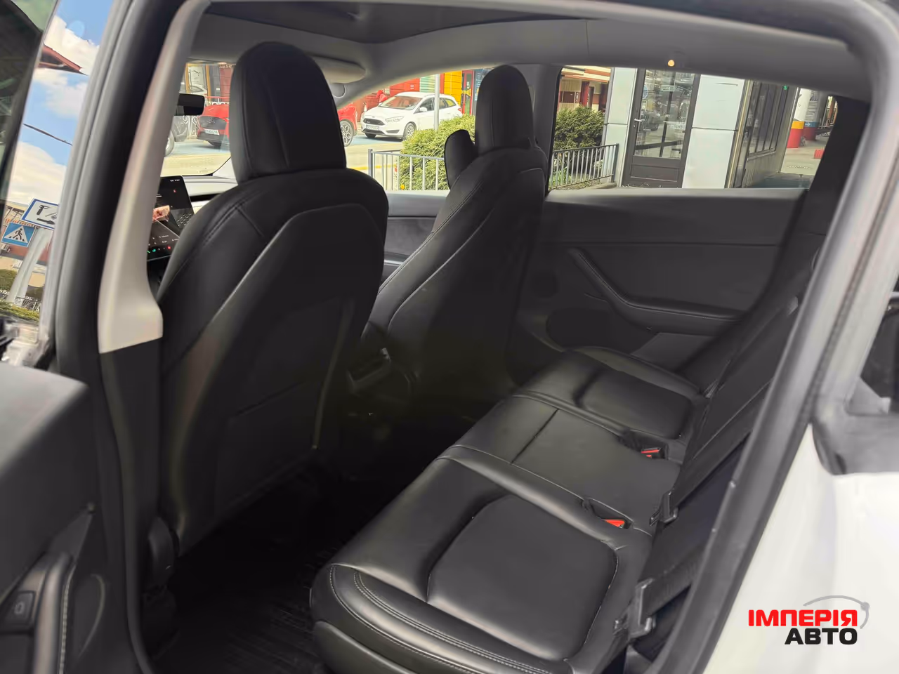 Tesla Model Y - фото 6