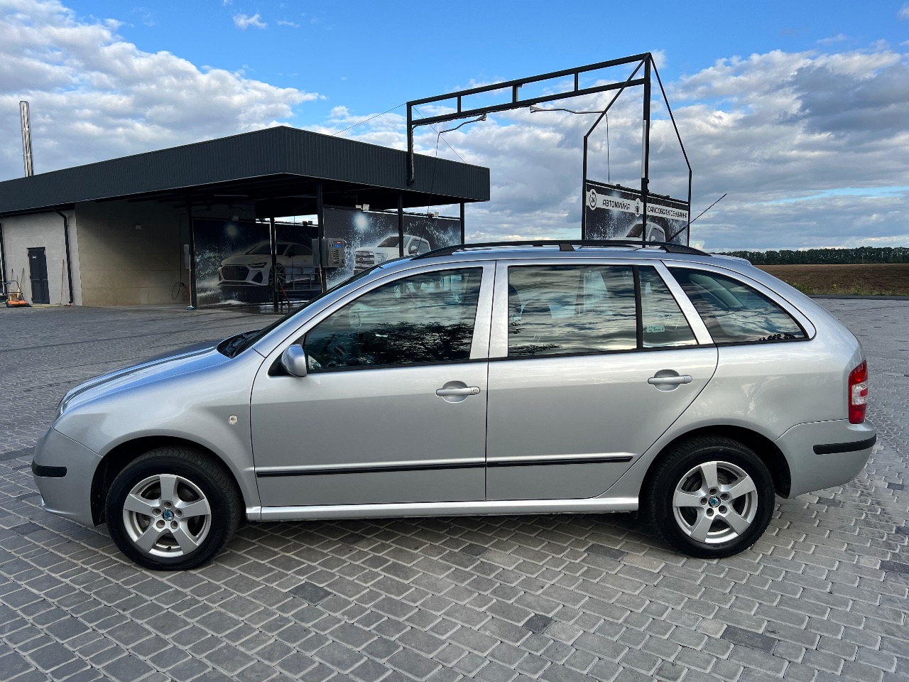 Skoda Fabia - фото 14