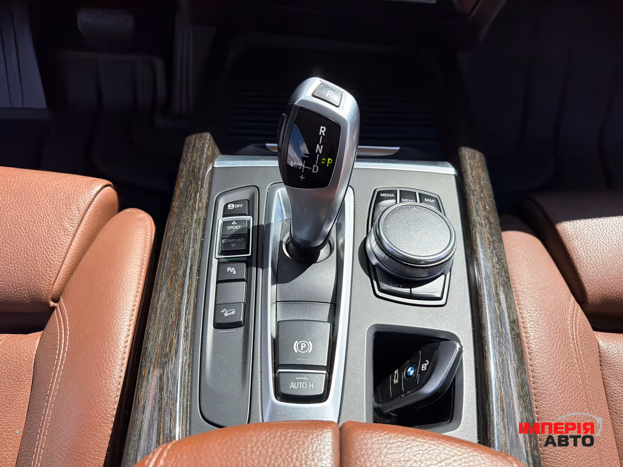 BMW X5 - фото 24