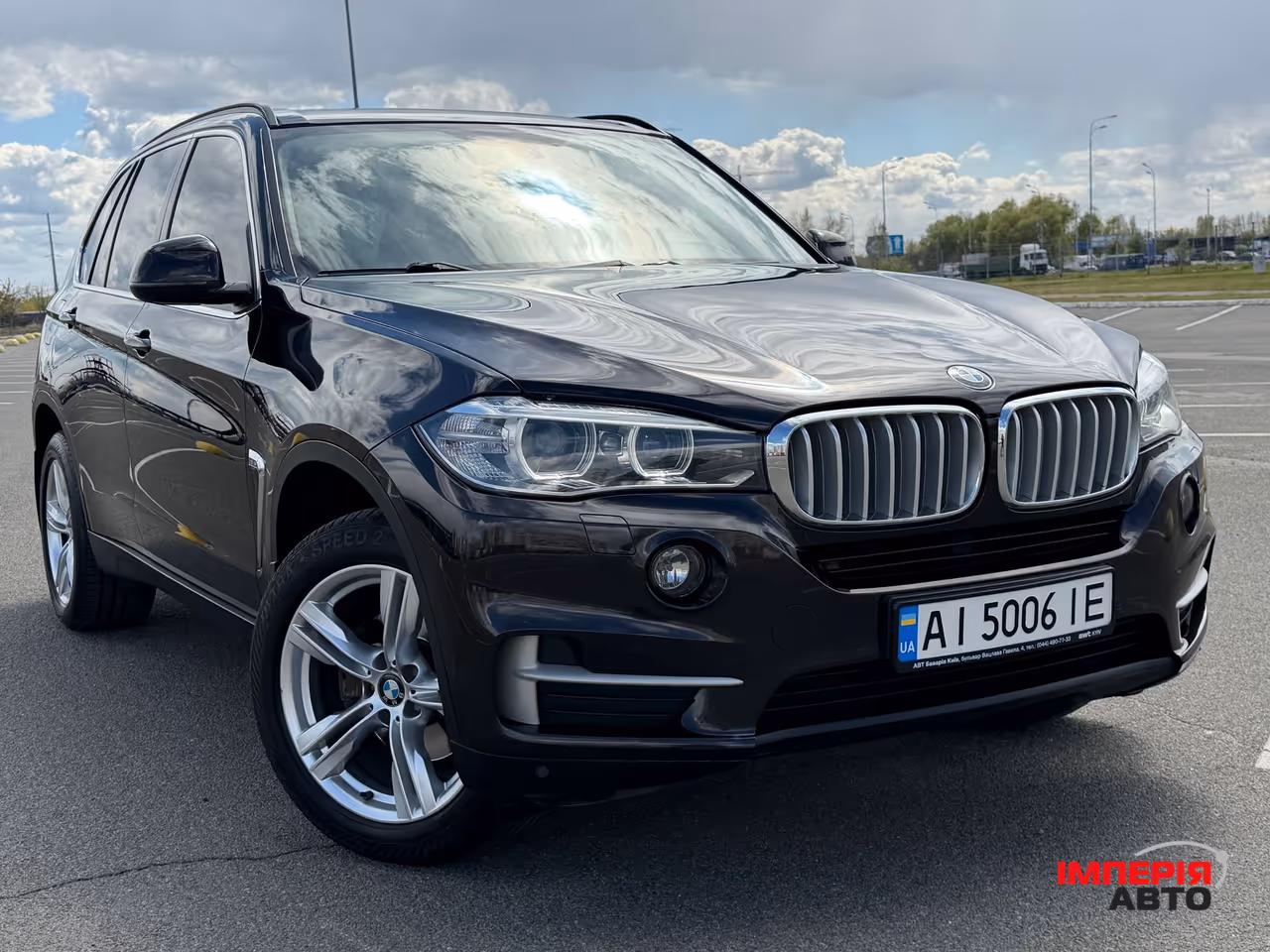 BMW X5 - фото 1