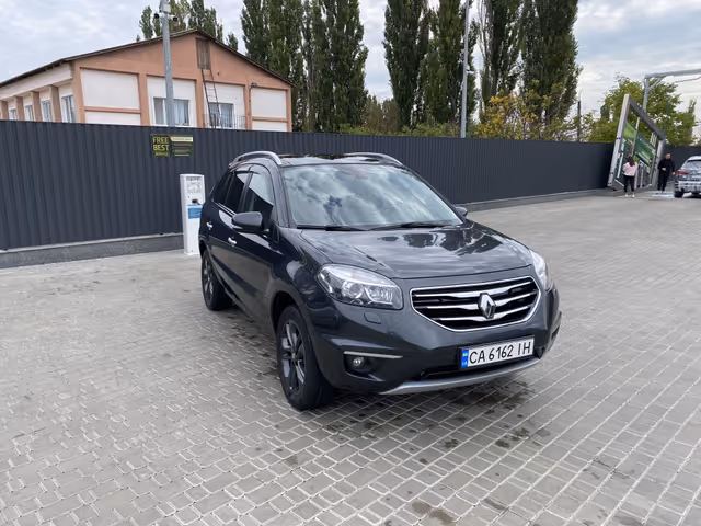 Renault Koleos - фото 1