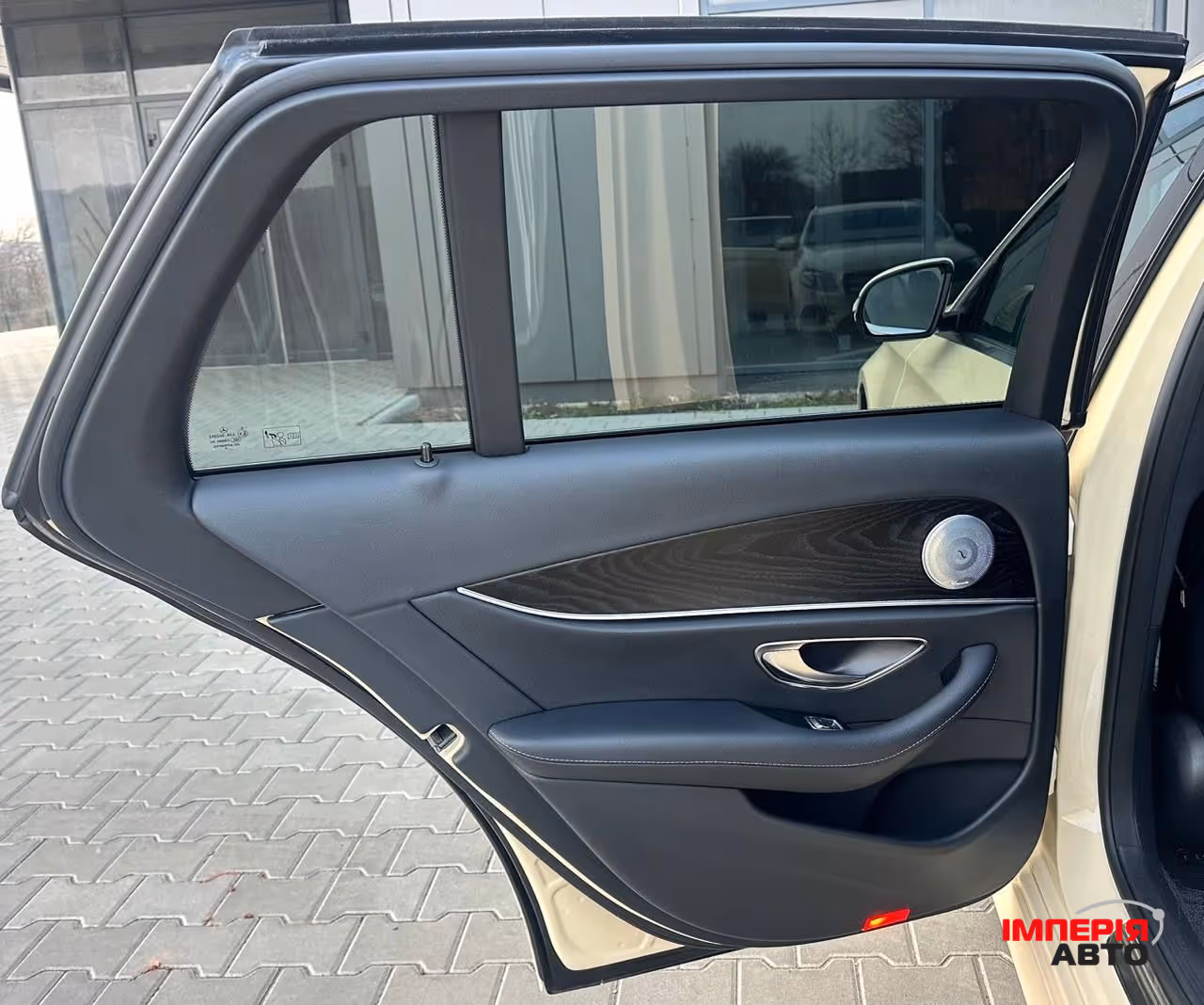 Mercedes-Benz E-Класс - фото 31