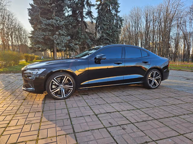 Volvo S60 - фото 4
