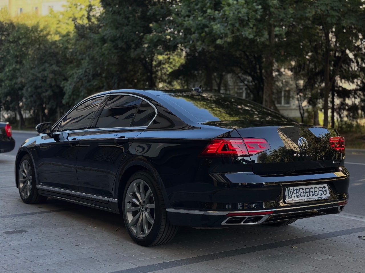 Volkswagen Passat - фото 3