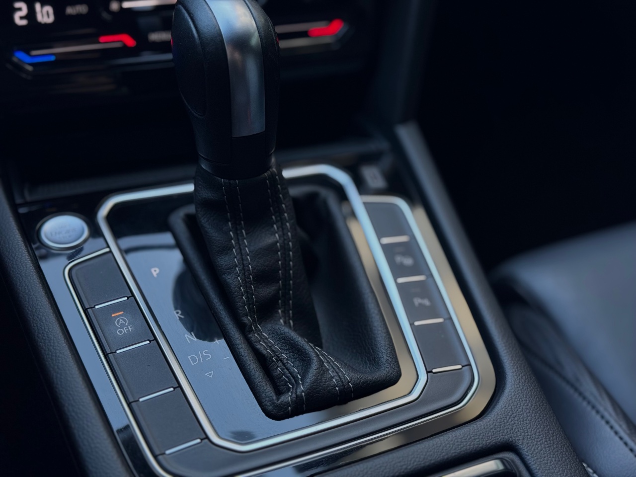 Volkswagen Passat - фото 22