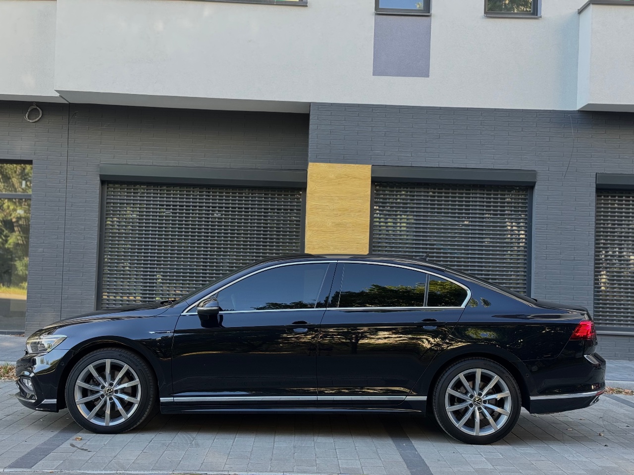 Volkswagen Passat - фото 11