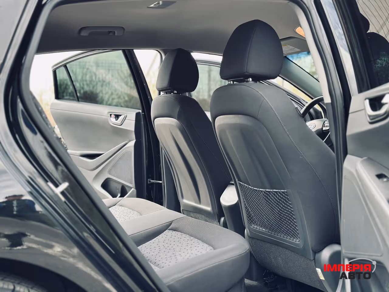 Hyundai IONIQ - фото 9
