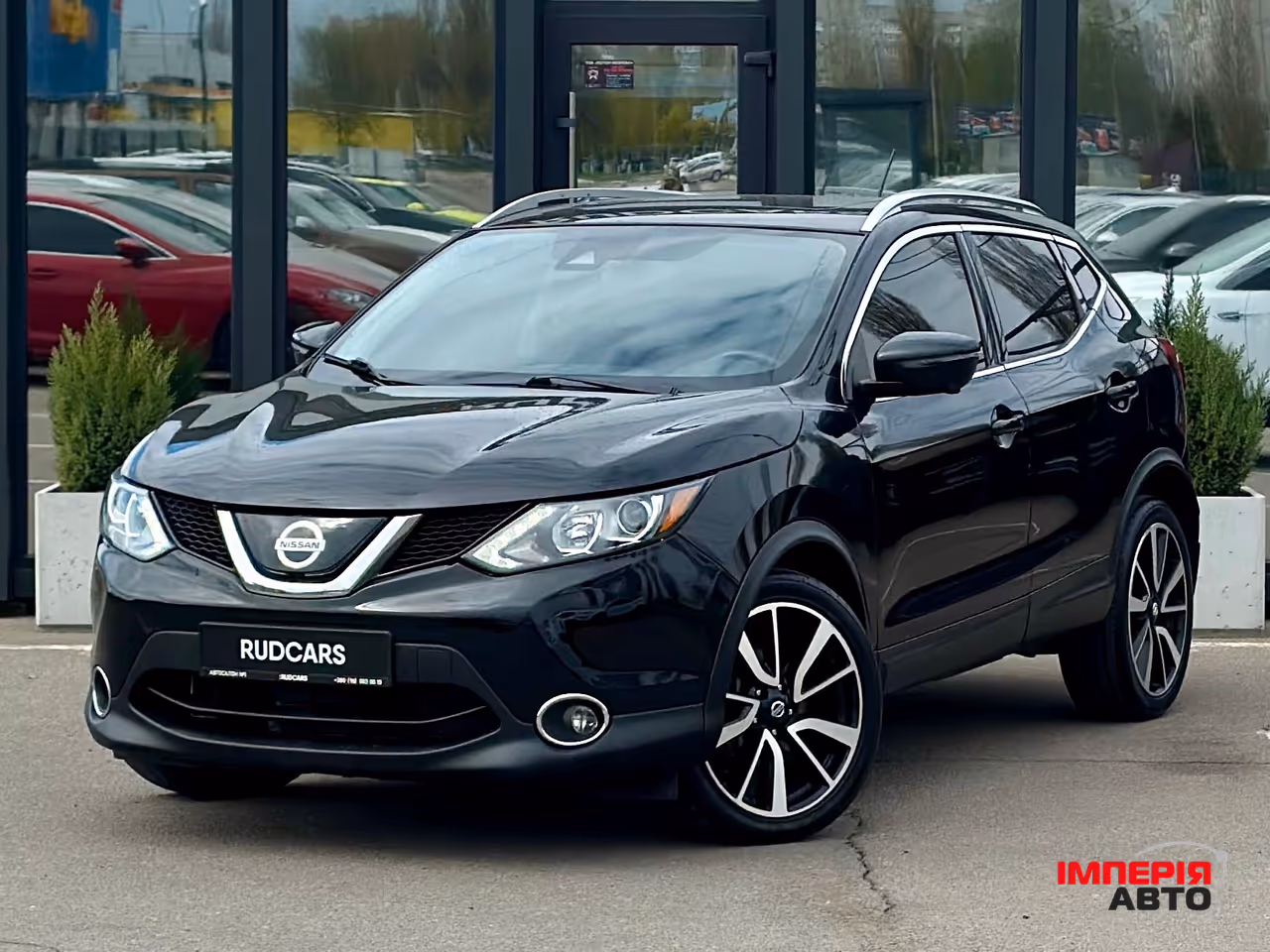 Nissan Rogue Sport - фото 1