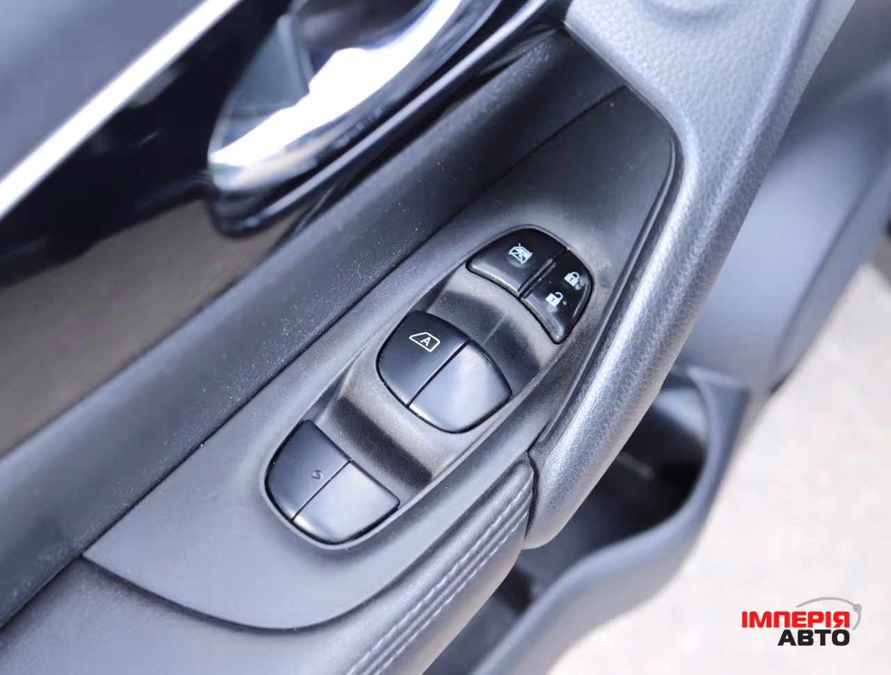 Nissan Rogue Sport - фото 11