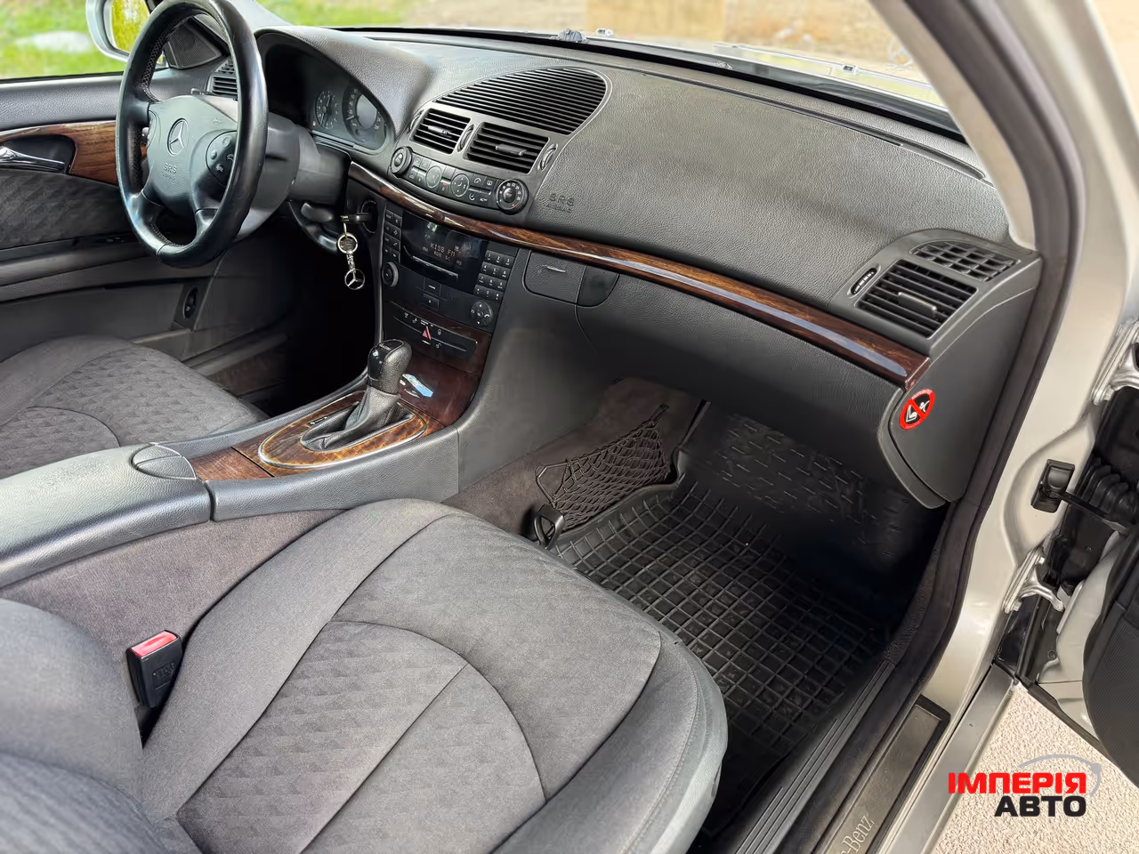 Mercedes-Benz E-Класс - фото 19